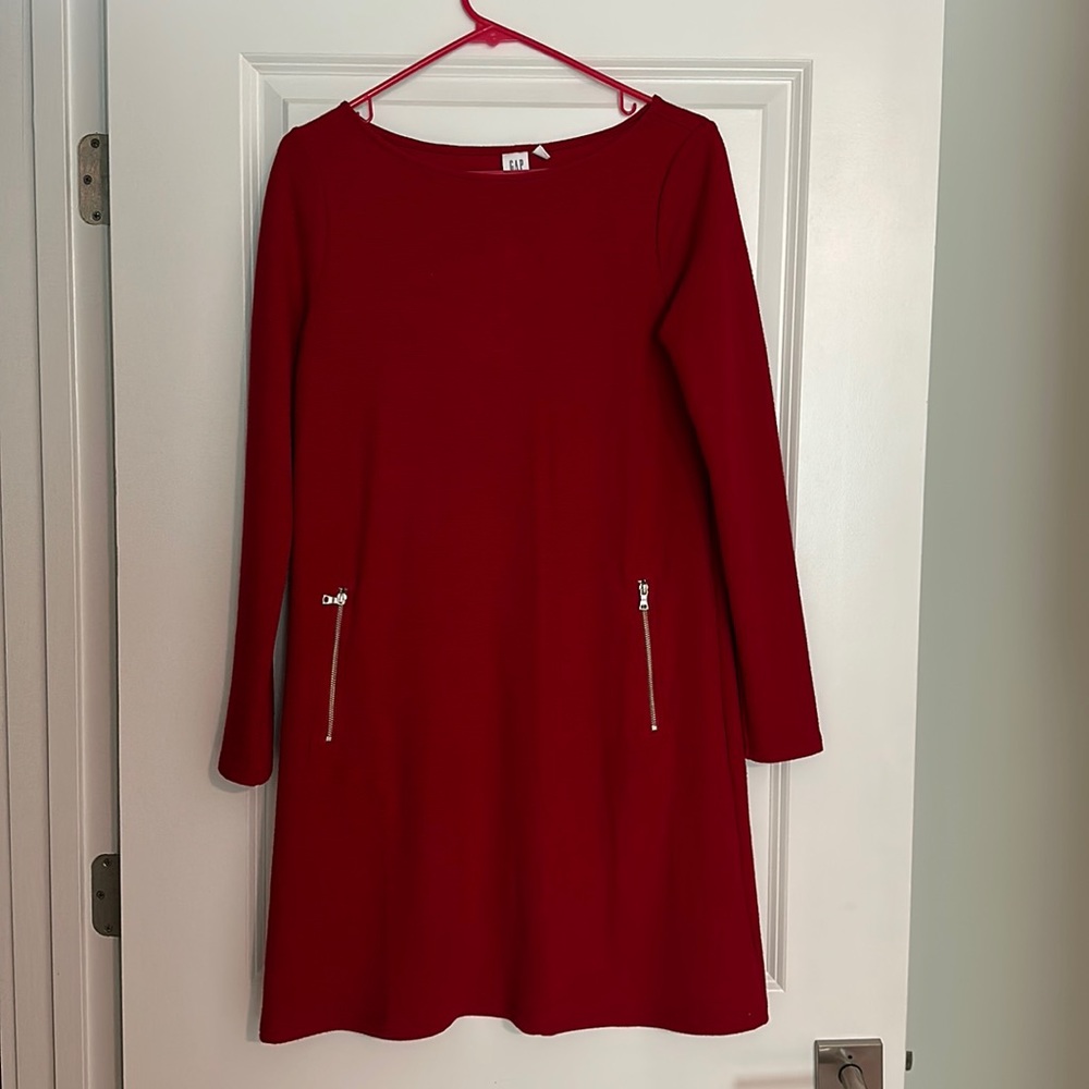 Gap Red long sleeve dress with zip up pockets - size S